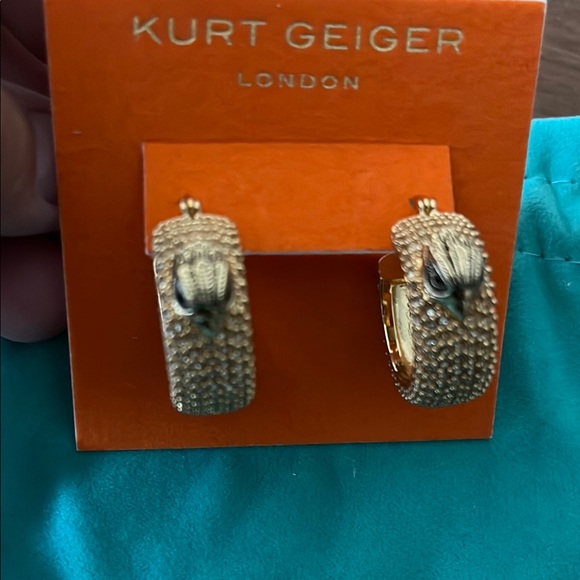 Kurt Geiger Gold Earrings Elegant Jewelry - Picture 2 of 3